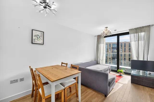 Albatross Way, London, SE16, photo 2