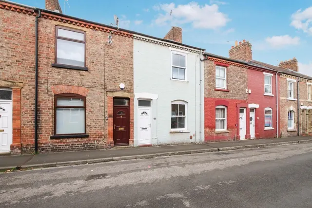 Wellington Street, York, photo 1