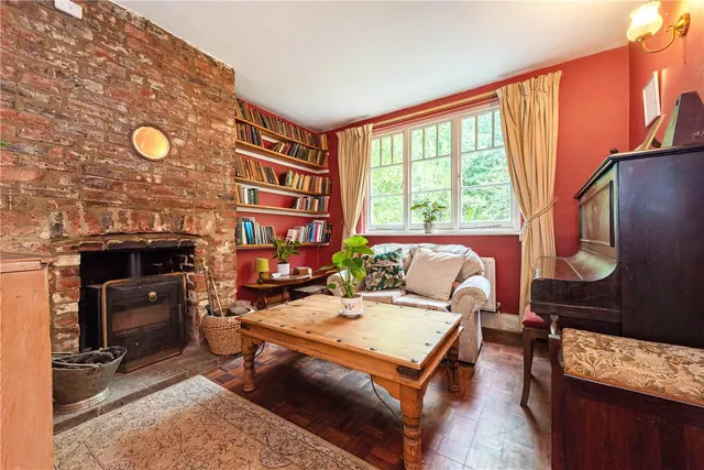 Town Lane, Petersfield, GU32, photo 2