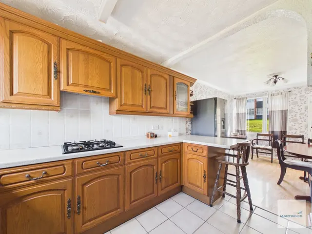 Selside Court, Chilwell, NG9, photo 2