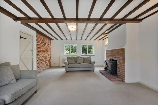Characterful Barn Conversion in Gresham, photo 3