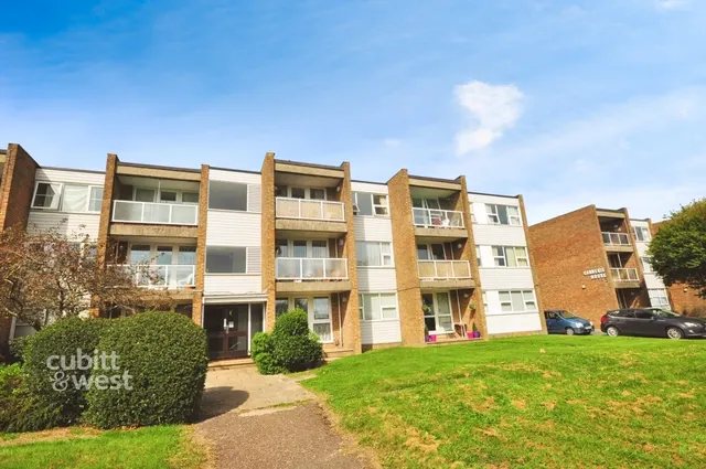 Littlehampton Road, Worthing, BN13, photo 1