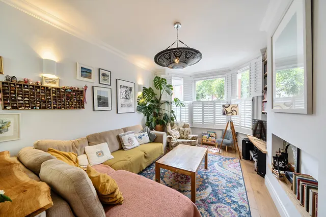 Photo 2 — Derby Avenue, London, N12