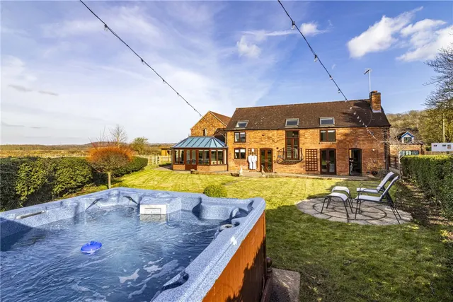 Bunny Hill, Bunny, NG11, photo 1