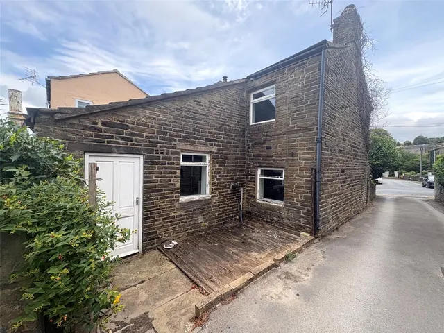 Cottingley Road, Allerton, Bradford, West Yorkshire, BD15, photo 1