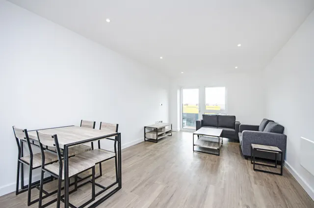 Photo 2 — 36 Castleton House, 26 Aerodrome Road, London