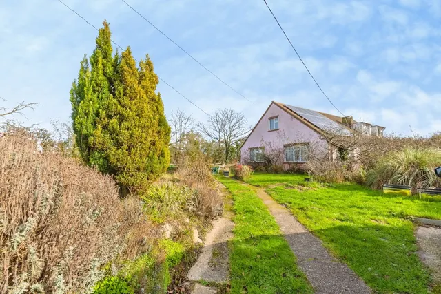 Coach Road, Alresford, Colchester, Essex, CO7, photo 1