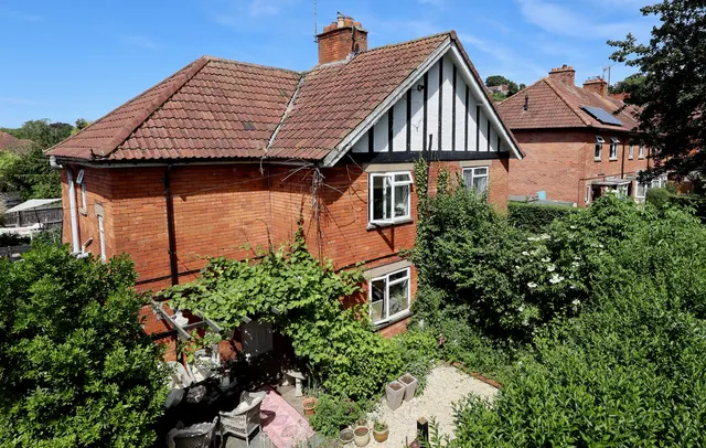 St. Edmunds Road, Glastonbury, photo 1