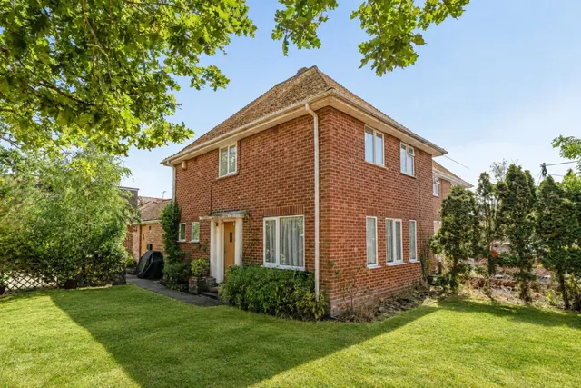 Brookley Road, Brockenhurst, SO42, photo 1