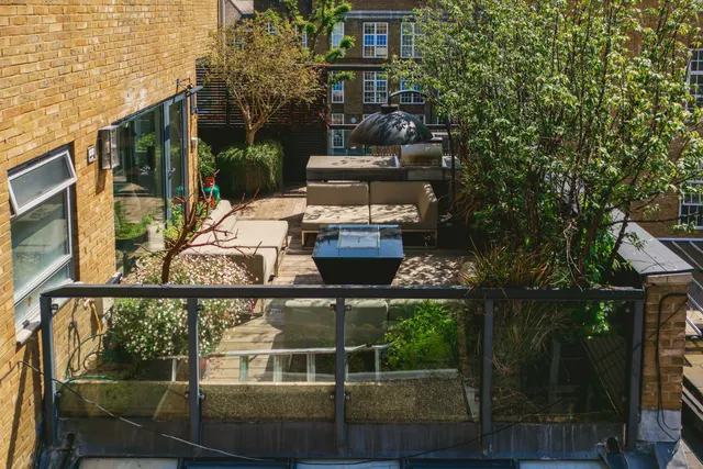 Photo 2 — York Way, London, N7