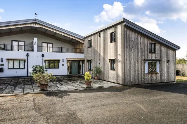 Photo 2 — Barnfield Farm, Pudleston, Leominster, HR6 0RB