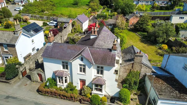 Brecon Road, Crickhowell, NP8, photo 1
