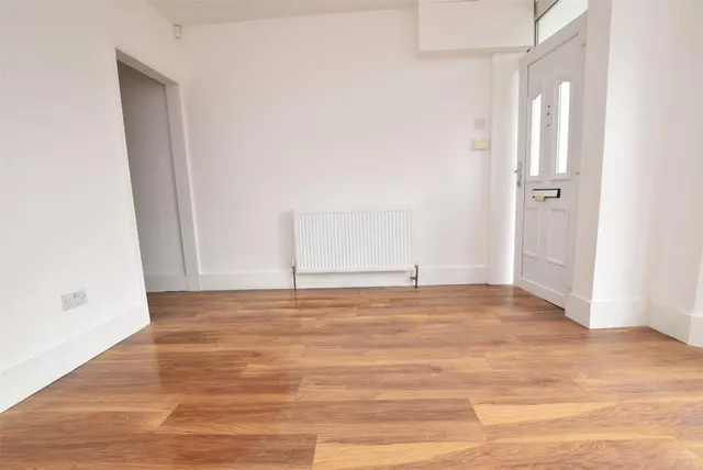 Clydesdale Road, Hornchurch, RM11, photo 1