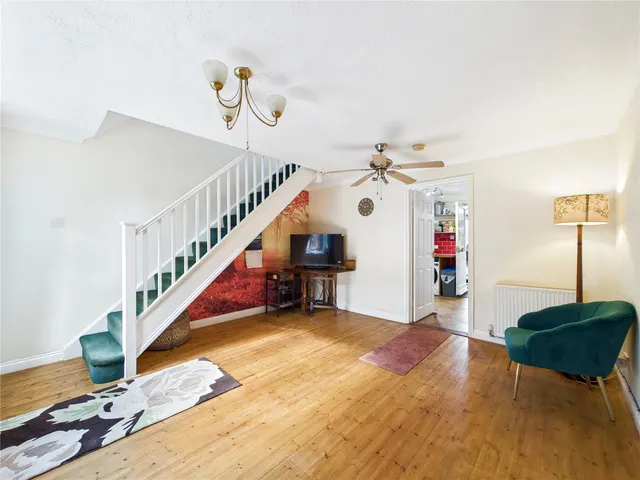 Lynn's Hall Close, Great Waldingfield, CO10, photo 2