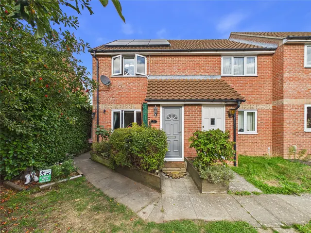 Lynn's Hall Close, Great Waldingfield, CO10, photo 1