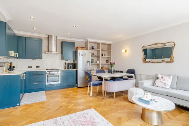 Photo 3 — Chepstow Villas London W11