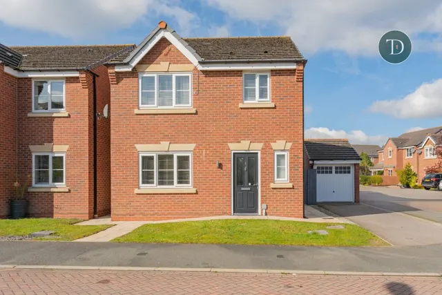 Scafell Close, Rivacre, CH66 1TZ, photo 1
