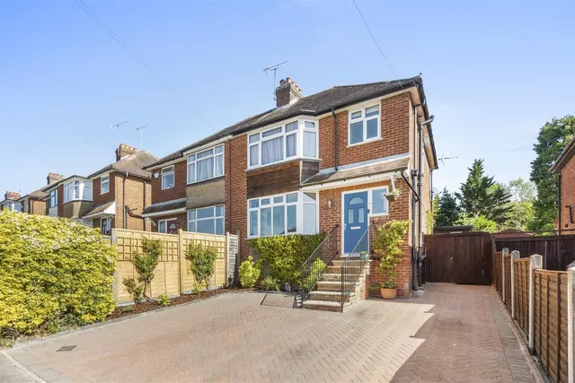 Guinions Road, High Wycombe, HP13, photo 1