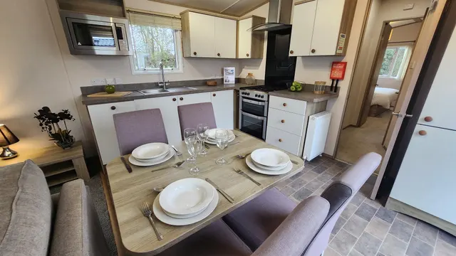Mill Rythe Coastal Village, Havant Road, Hayling Island, photo 1