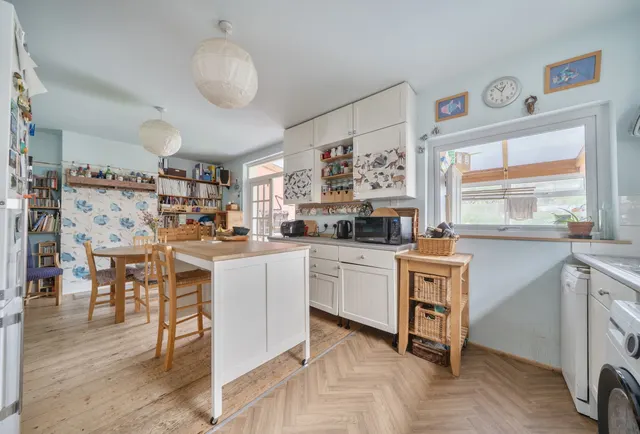 Photo 3 — Radnor Road, Horfield, BS7 8QS
