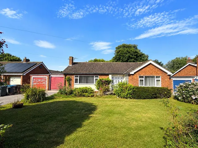 Mill Hill Close, Brompton, Northallerton, North Yorkshire, DL6, photo 1