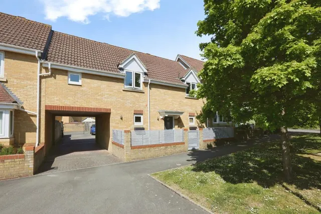 Deer Walk, Hedge End, Southampton, photo 1