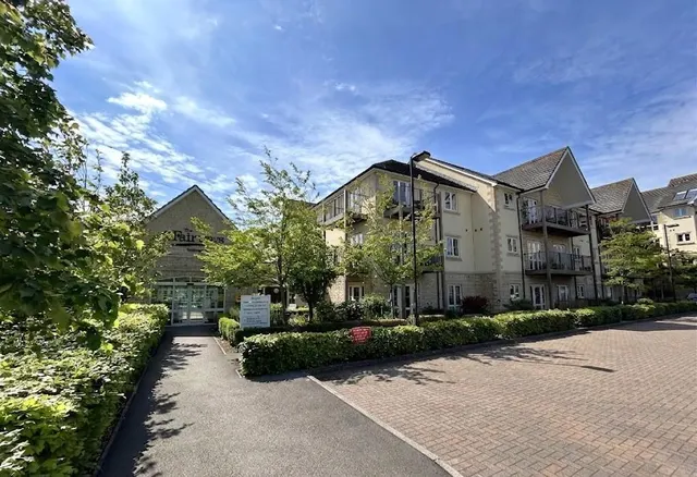 Malmesbury Road, Chippenham, SN15, photo 1