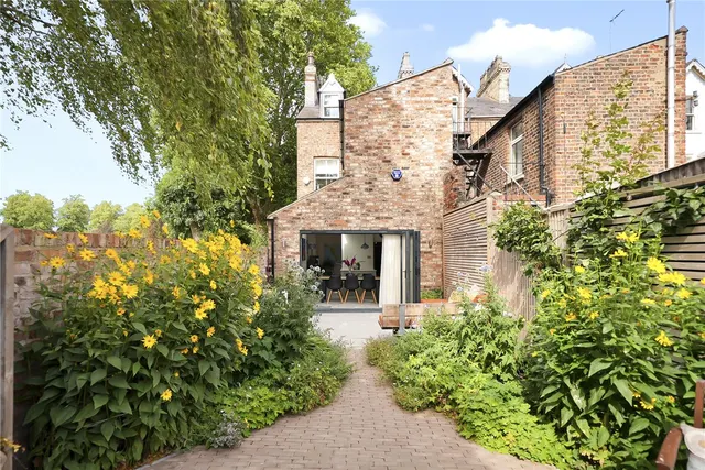 Claremont Terrace, York, YO31, photo 1