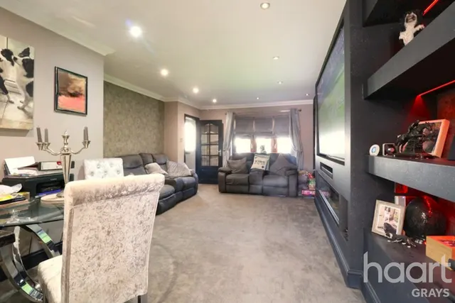 Heathview Road, Grays, RM16, photo 3