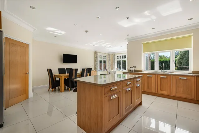 Hill Road, Haslemere, GU27, photo 2