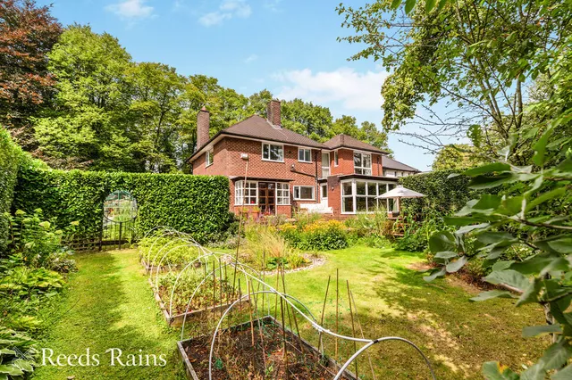 Preston Road, Clayton-le-Woods, PR6, photo 1