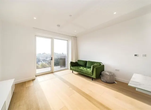 Parkview Avenue, Cricklewood, NW2, photo 3