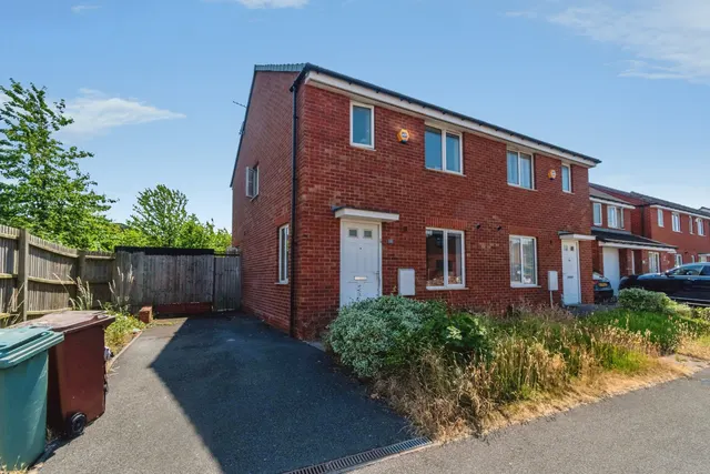 Spring Lane, Willenhall, photo 1