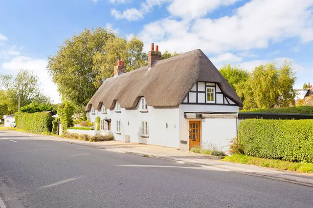 London Road, Marlborough, SN8, photo 1