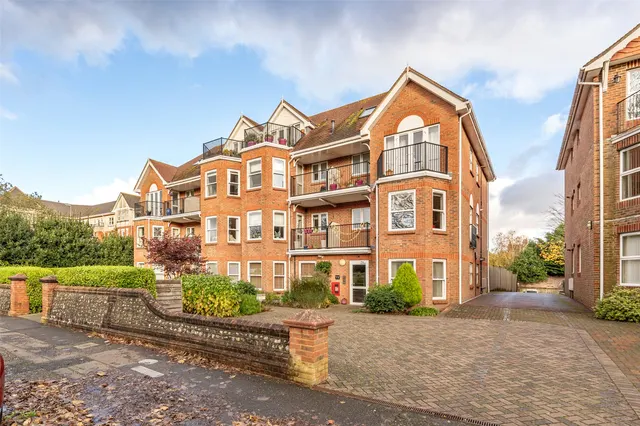 St. Botolphs Road, Worthing, BN11, photo 1