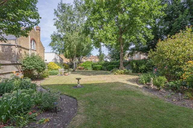 Albion Road, Birchington, CT7, photo 2