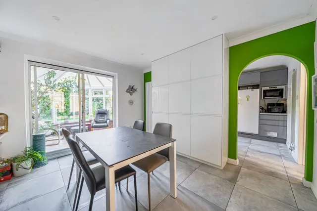 Worcester Place, Lymington, SO41, photo 2