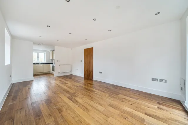 Photo 2 — Elm Road, DA14