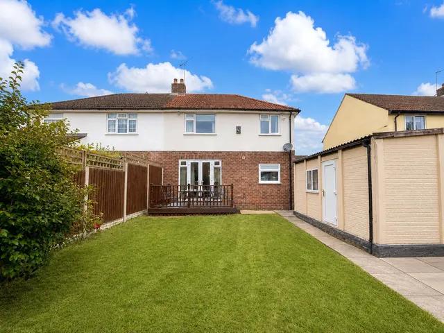 Nicholls Drive, Pensby, CH61, photo 2