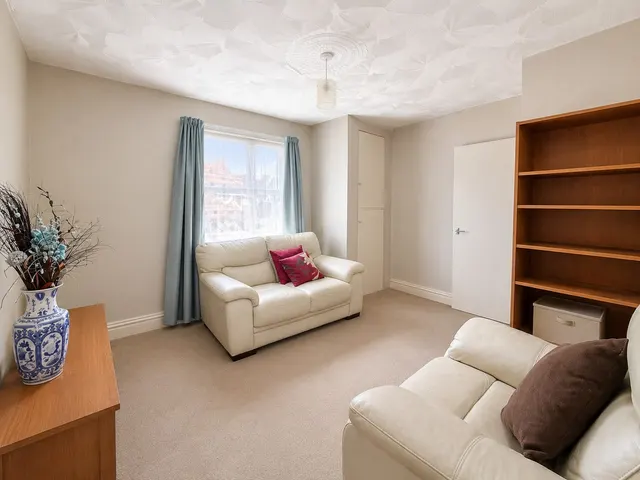 Sandbanks Road, Poole, BH14, photo 1