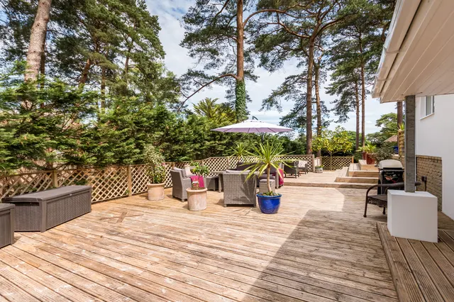 Photo 3 — 24 Pinewood Road, St. Ives, Ringwood, BH24 2PA