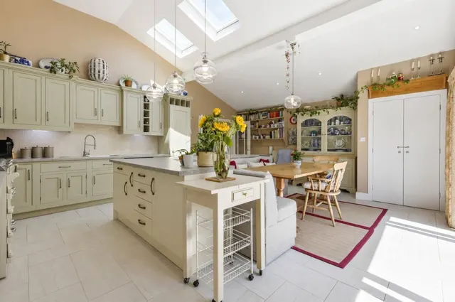 with 4 bedrooms in Great Chesterford, Nr Saffron Walden, CB10, photo 3