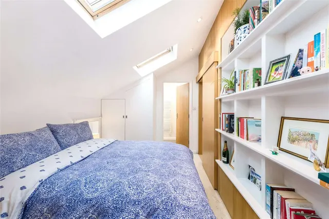 Photo 3 — Bloemfontein Way, Shepherds Bush, London, W12 7BQ