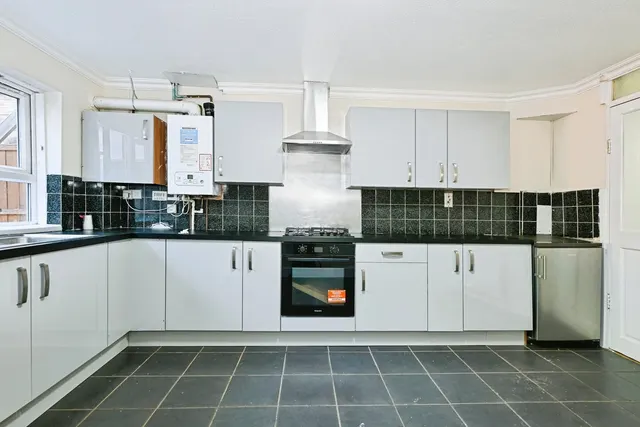 Photo 2 — Soudan Drive, NOTTINGHAM, Nottinghamshire, NG2