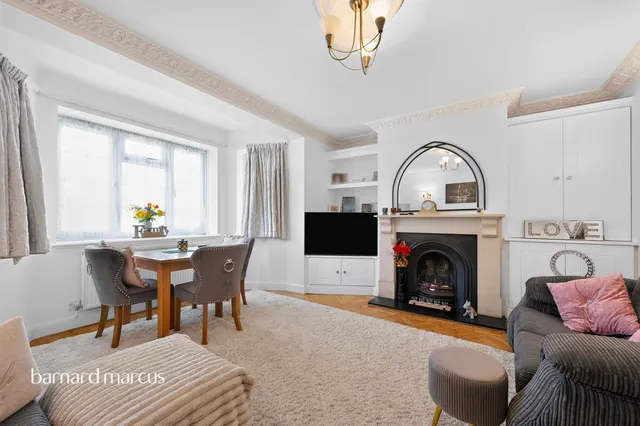 Photo 3 — Orchard Court, Worcester Park