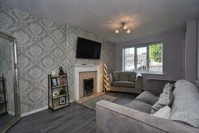 Loweswater Avenue, Bradford, BD6, photo 2