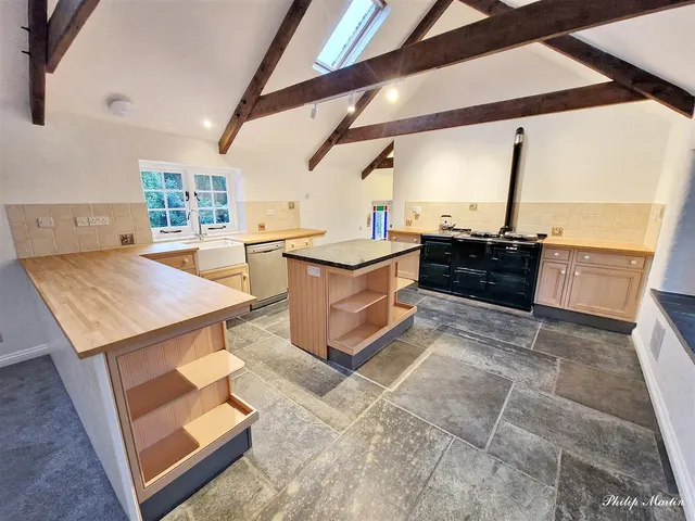 Swallows Court, Ladock, photo 2