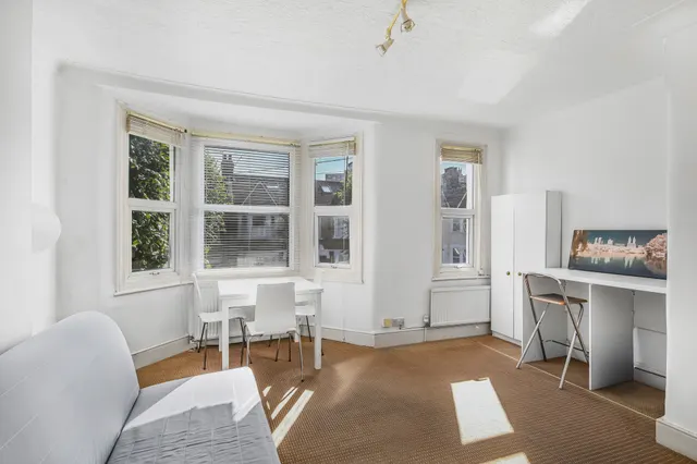 58 Dunbar Road, London, photo 1