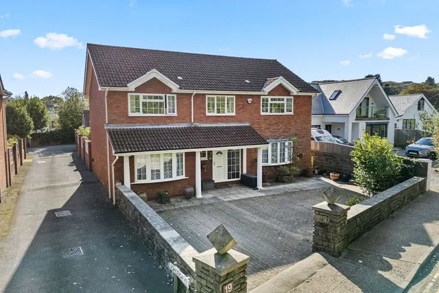 Ashleigh Road, Derwen Fawr, SA2, photo 1