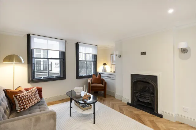 Photo 3 — Avery Row, London, W1K